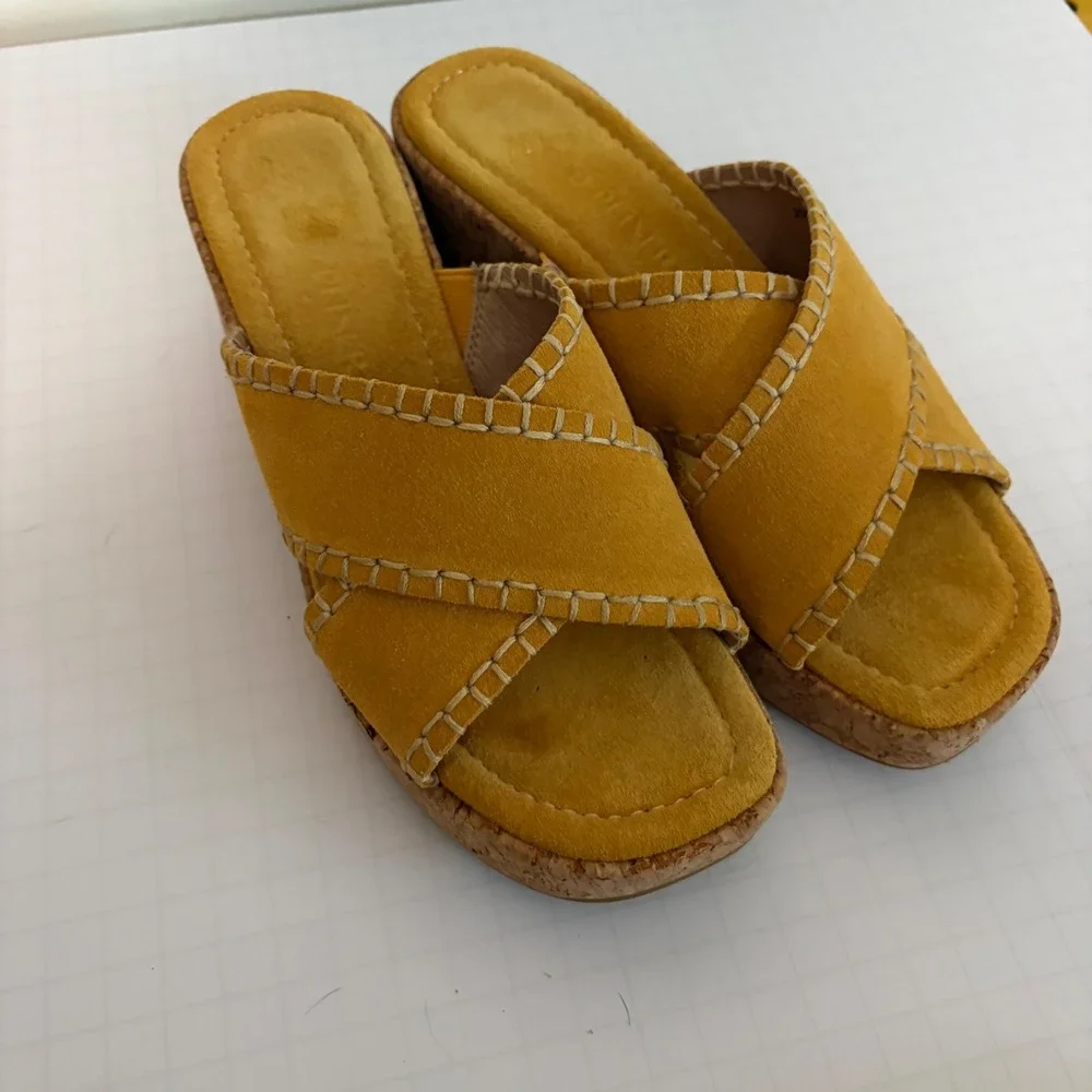 Donald Pliner Jocelyn Mustard Yellow Suede Cork Platform Wedge Sandals 6.5M